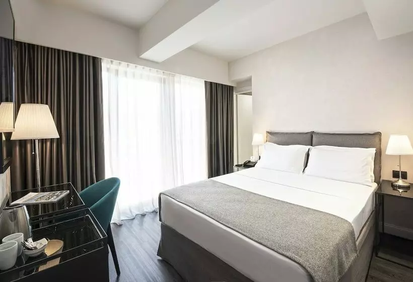 Classic-huone, Astor Hotel Athens