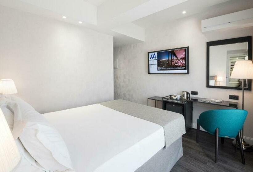 غرفة سوبيريور مطلة على المدينة, Astor Hotel Athens