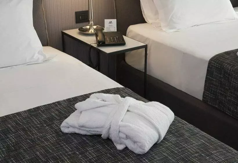 Superior-huone Kaupunkinäkymä, Astor Hotel Athens