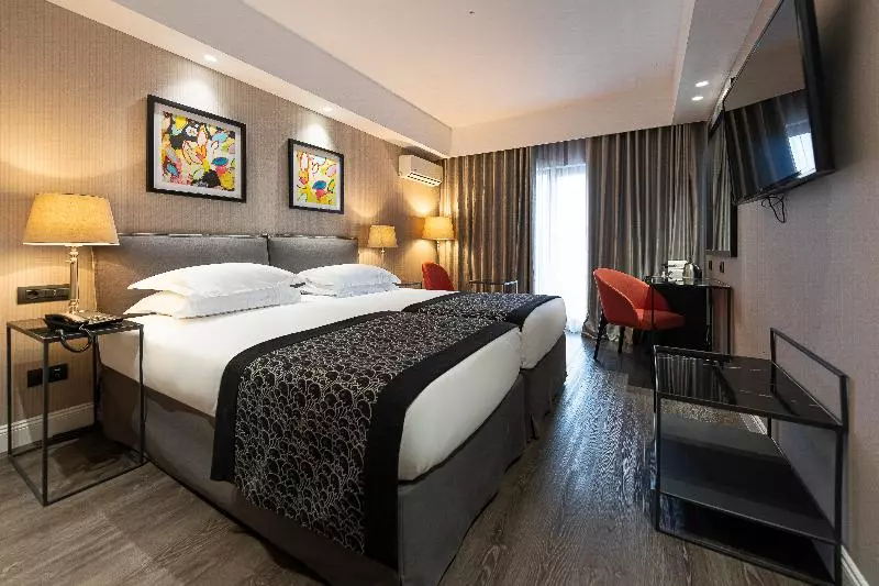 Classic-huone, Astor Hotel Athens