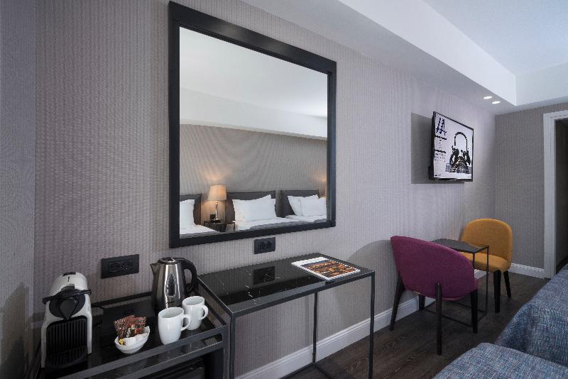 수피리어 트리플 룸, Astor Hotel Athens