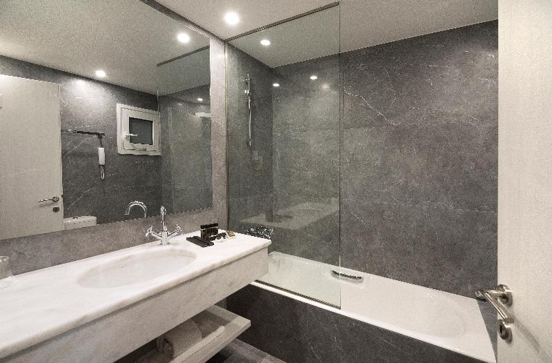 غرفة سوبيريور ثلاثية, Astor Hotel Athens