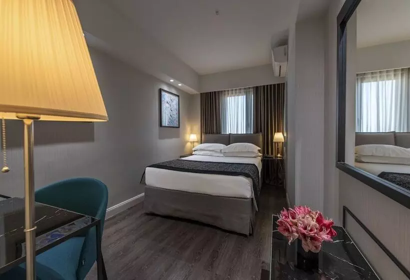 Comfort Yhden Hengen Huone, Astor Hotel Athens