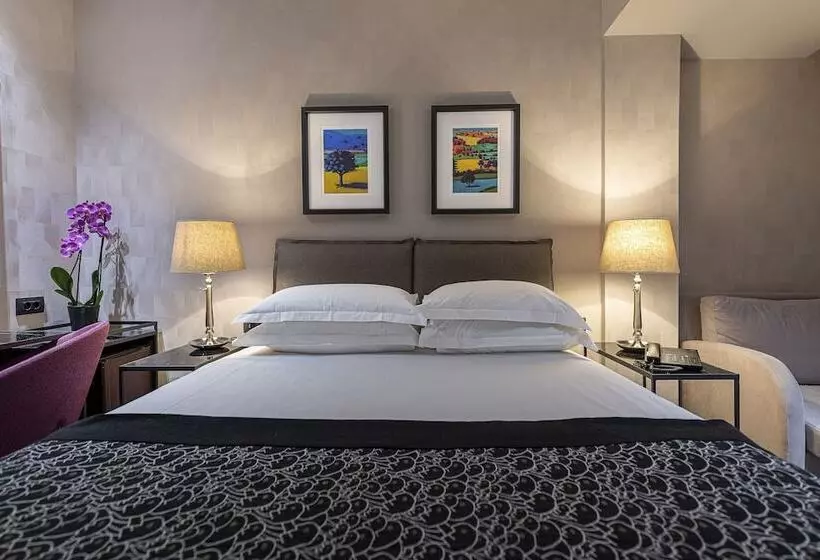 Comfort-huone, Astor Hotel Athens
