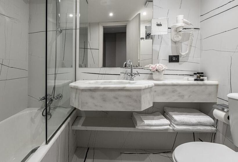 غرفة سوبيريور مطلة على المدينة, Astor Hotel Athens