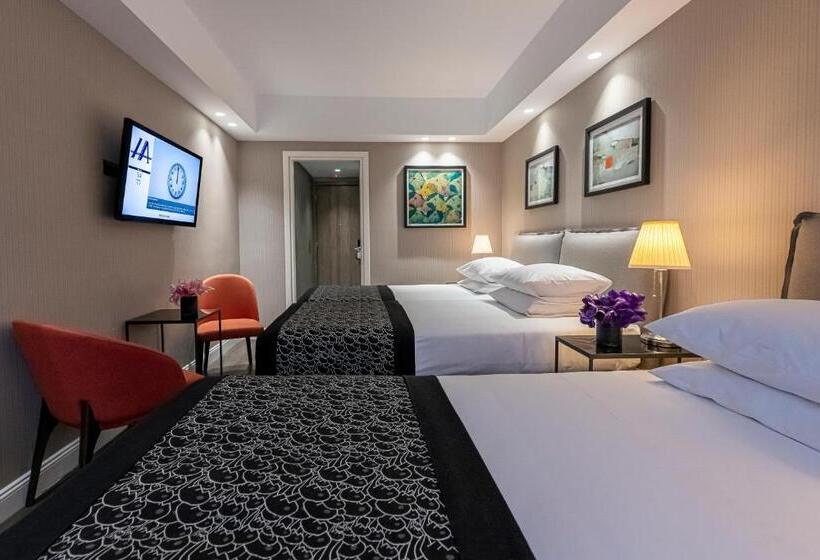 트리플 클래식 룸, Astor Hotel Athens