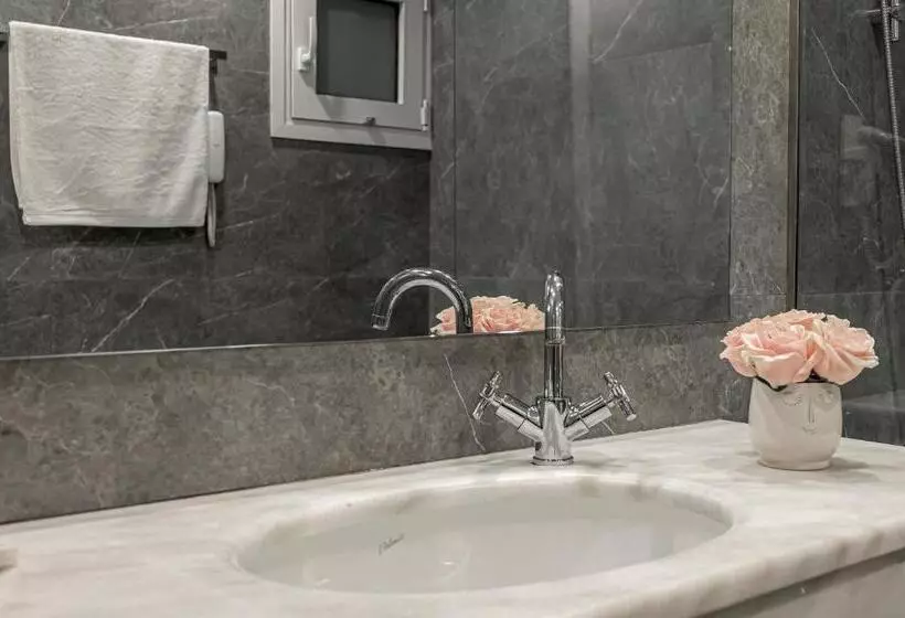Comfort-huone, Astor Hotel Athens