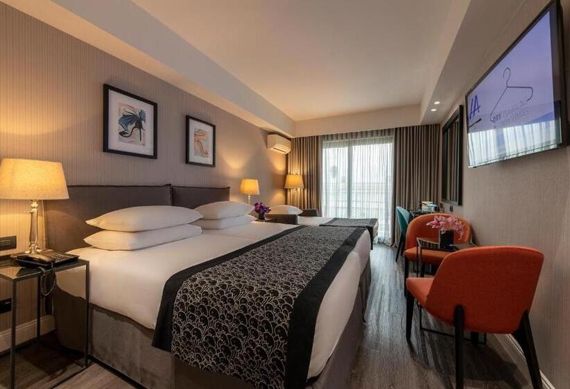 غرفة سوبيريور ثلاثية, Astor Hotel Athens