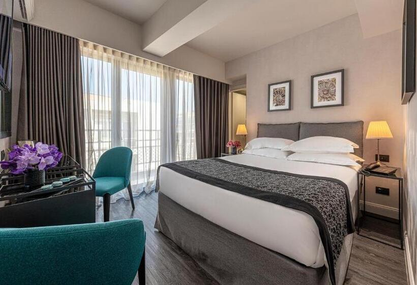 غرفة سوبيريور مطلة على المدينة, Astor Hotel Athens