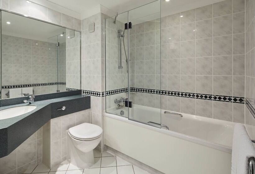 חדר דלוקס, Cardiff Marriott