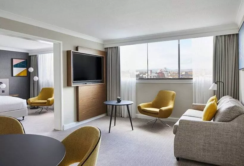 سوییت اجرایی, Cardiff Marriott