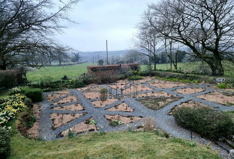 标准间, Collaven Manor