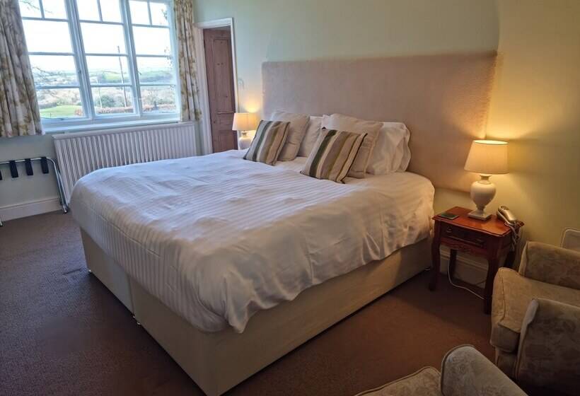 标准间, Collaven Manor