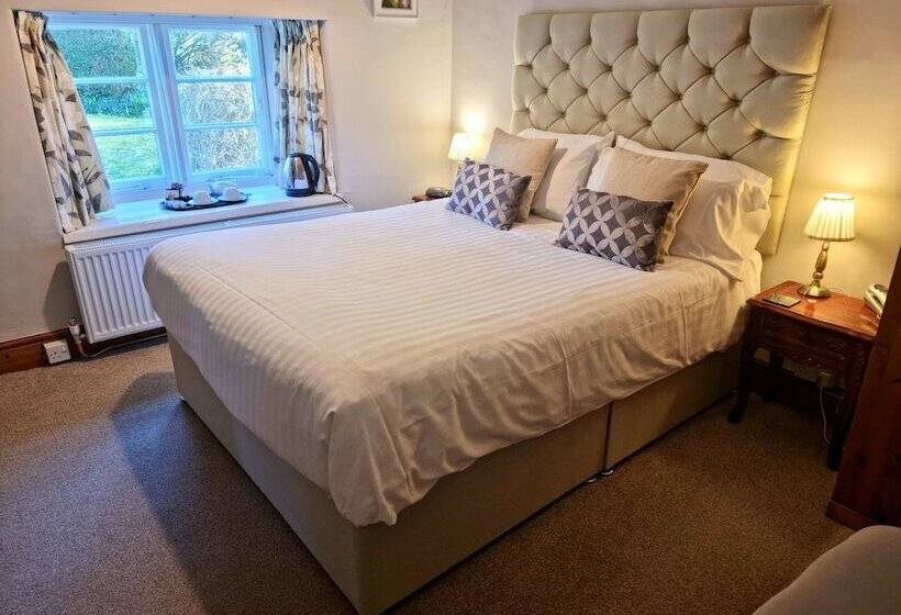 古典房间, Collaven Manor