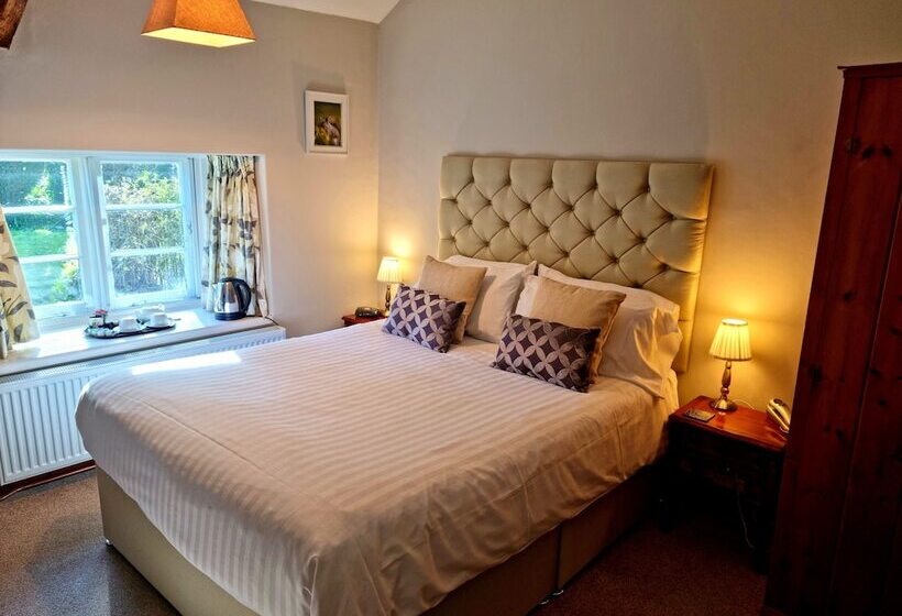 古典房间, Collaven Manor