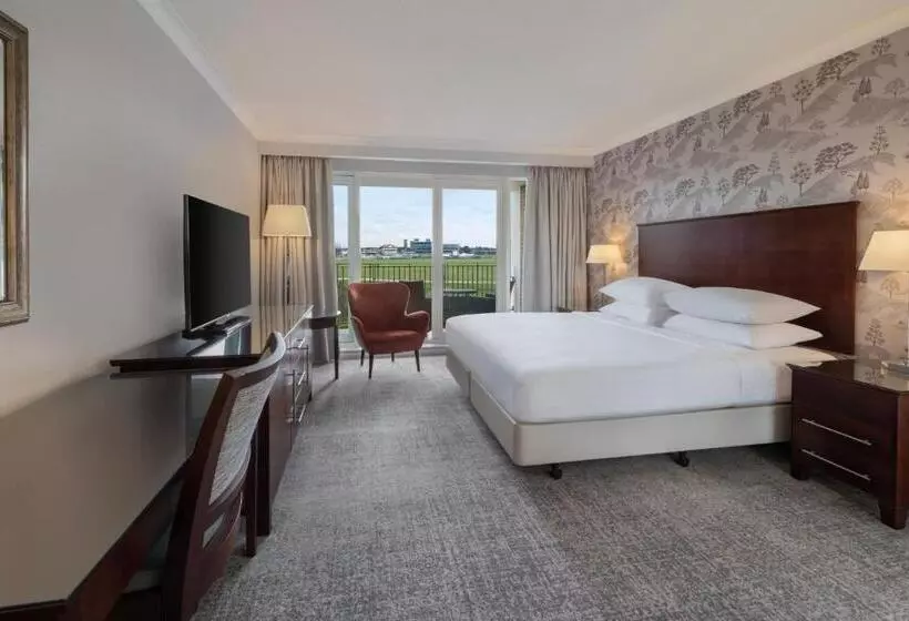 اتاق استاندارد با تخت بزرگ, Delta Hotels By Marriott York