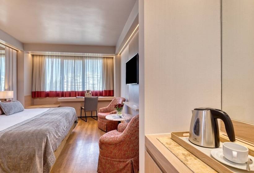 غرفة تنفيذية, Divani Caravel