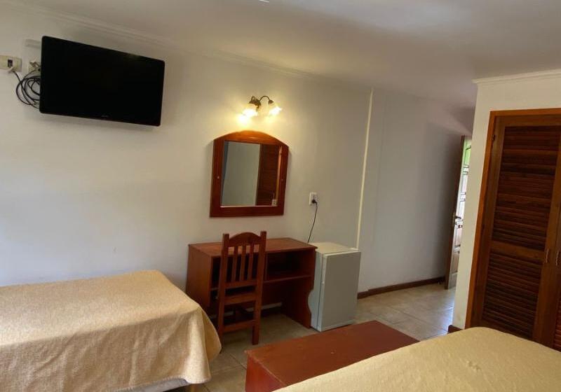 جناح, Divani Caravel