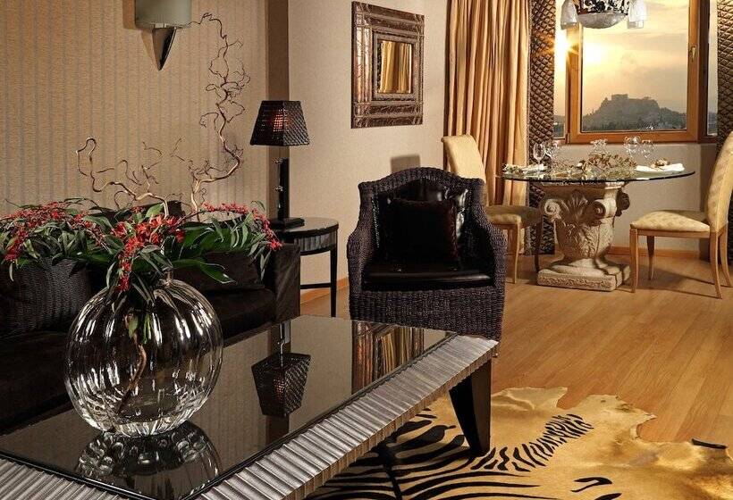 جناح ذو إطلالة, Divani Caravel