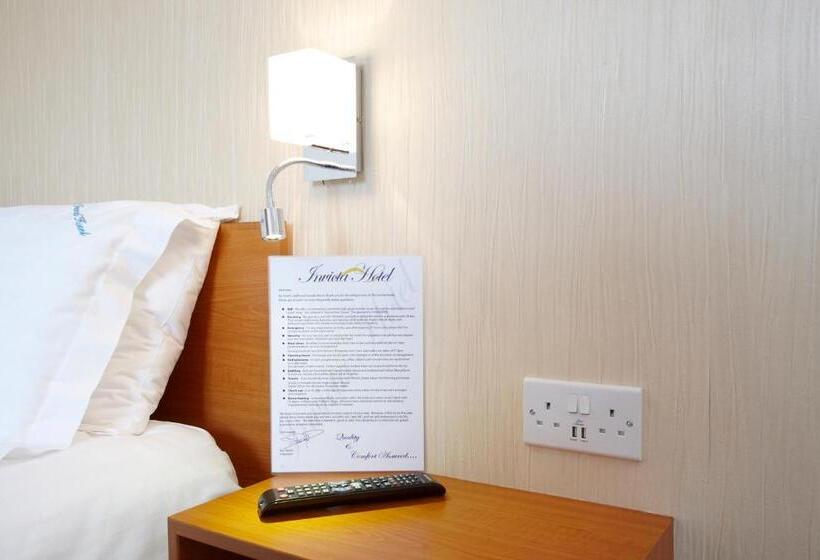 اتاق استاندارد یک نفره, Invicta