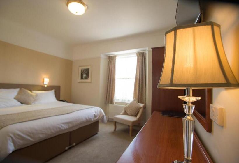 اتاق کلاسیک, Invicta