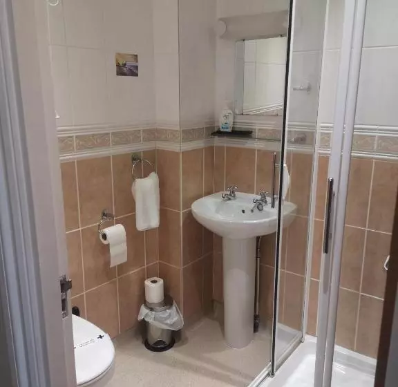 Cameră Single Basic, Invicta