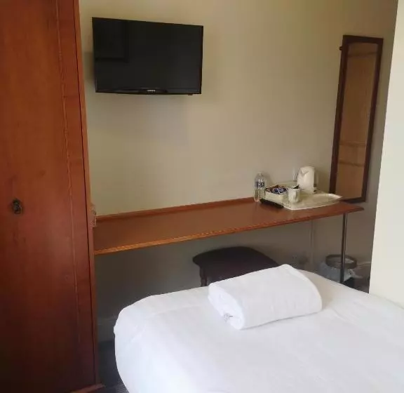 Cameră Single Basic, Invicta