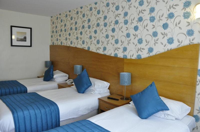 غرفة قياسية ثلاثية, Kensington Court Hotel   Earls Court