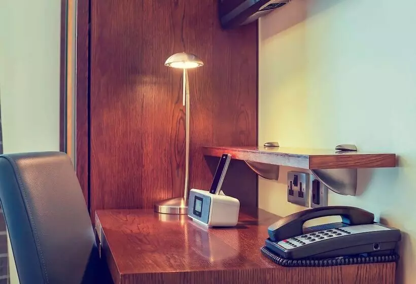 スタンダードルーム, Mercure London Paddington