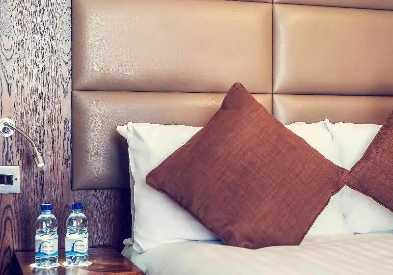 スタンダードルーム, Mercure London Paddington