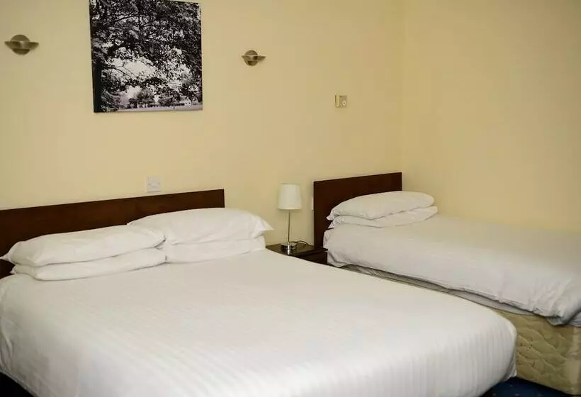 Standard Kolmen Hengen Huone, Parkhill