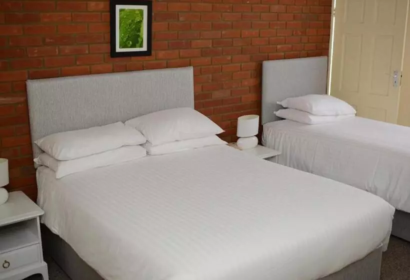 Standard Kolmen Hengen Huone, Parkhill