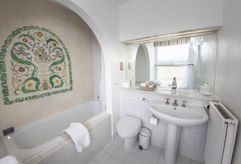 Номер Стандарт, Portmeirion Village & Castell Deudraeth