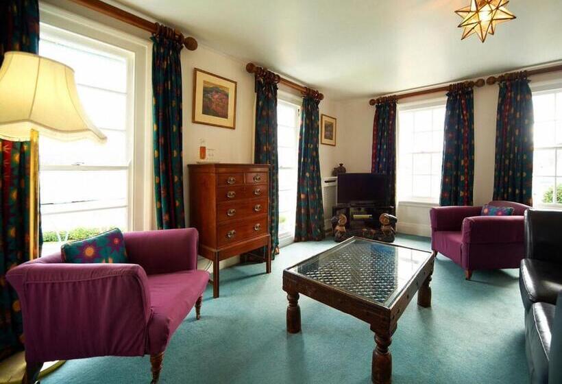 Люкс, Portmeirion Village & Castell Deudraeth