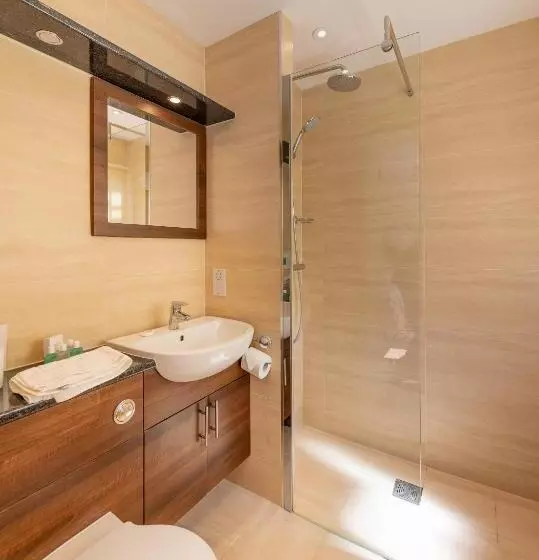Quarto Familiar, Royal Glen