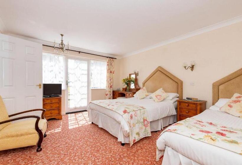 غرفة عائلية, Royal Glen