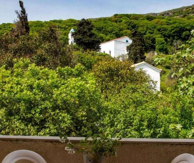 Семейный Номер Вид на Горы, Sariza Spring