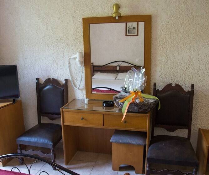 Семейный Номер Вид на Горы, Sariza Spring