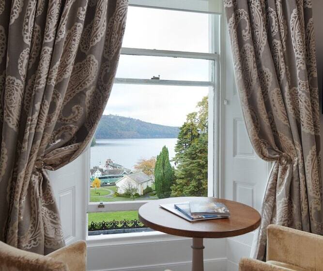 标准间带湖景, The Belsfield