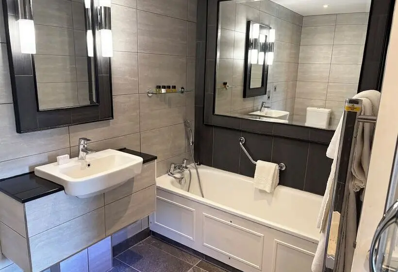 Полулюкс, The Belsfield