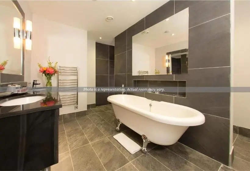 Люкс, The Belsfield