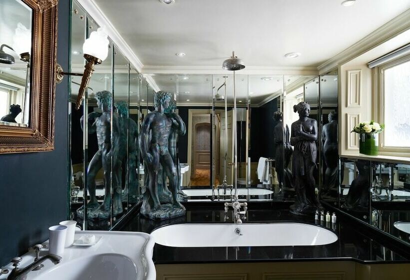 Полулюкс, The Gore London   Starhotels Collezione