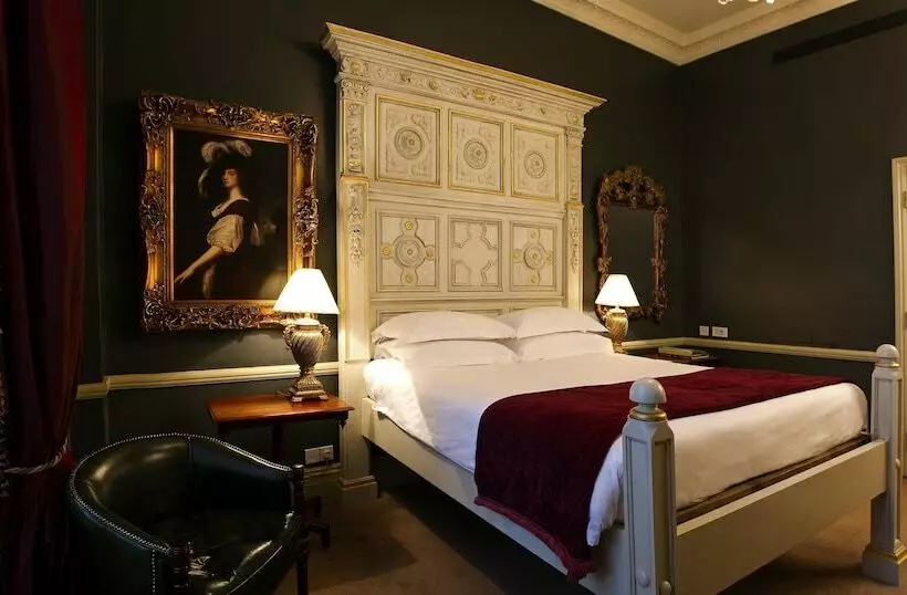 デラックストリプルルーム, The Gore London   Starhotels Collezione