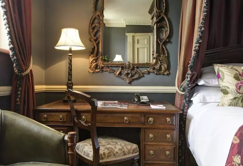 スタンダードシングルルーム, The Gore London   Starhotels Collezione