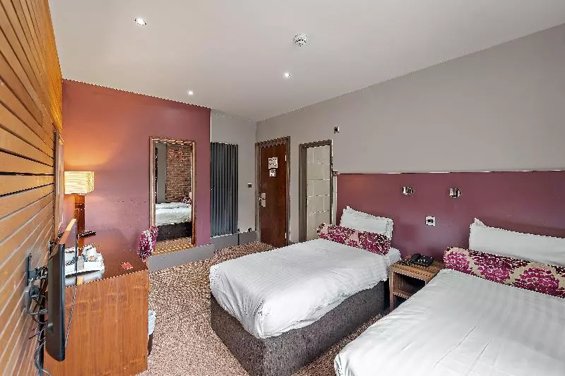 اتاق استاندارد, The Rutland