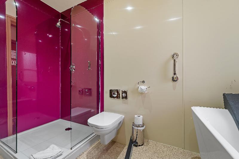 سوییت, The Rutland