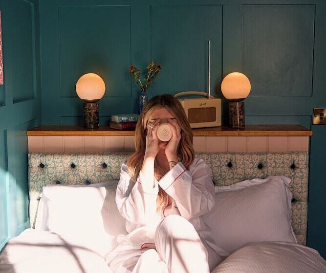 スタンダードルーム, The White Hart