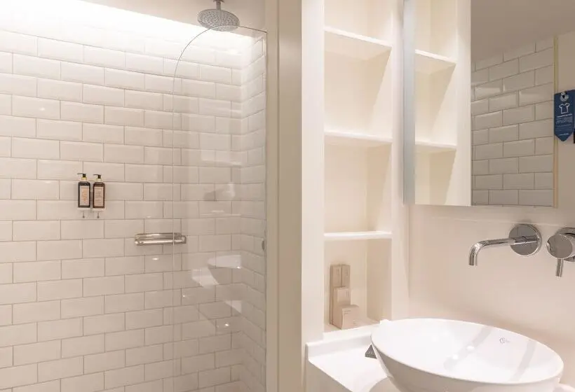 Standard Yhden Hengen Huone, Vincci EverEden