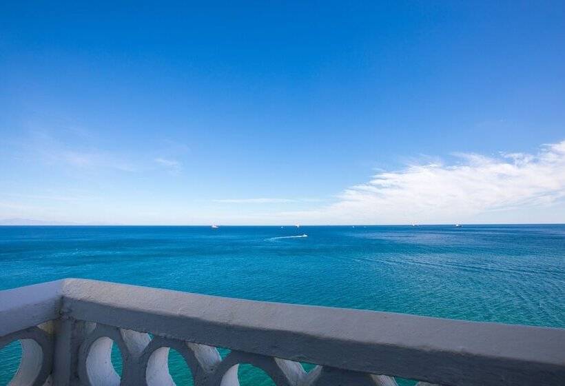 اتاق استاندارد با چشم‌انداز دریا, The Caleta Hotel Health, Beauty & Conference Centre