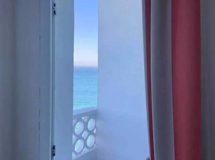 اتاق استاندارد با چشم‌انداز دریا, The Caleta Hotel Health, Beauty & Conference Centre